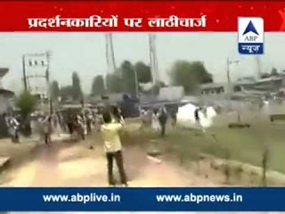 J&K: Contractual employees protest outside Civil Secretariat