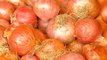 Wholesale onion prices reach 55 Rs per kg whereas retail to 80 Rs per kg
