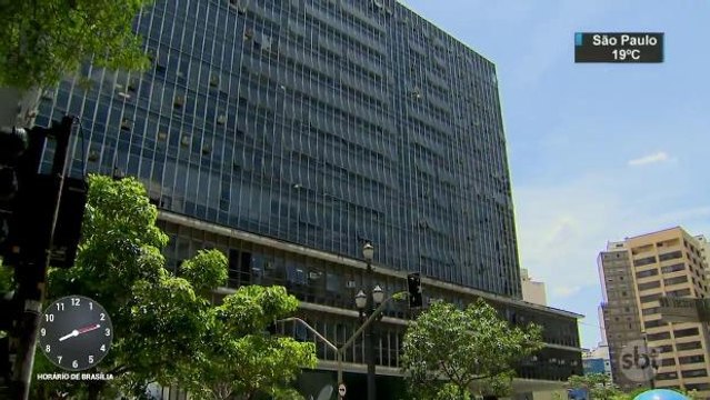 Vereadores de São Paulo ignoram crise e aumentam os próprios salários