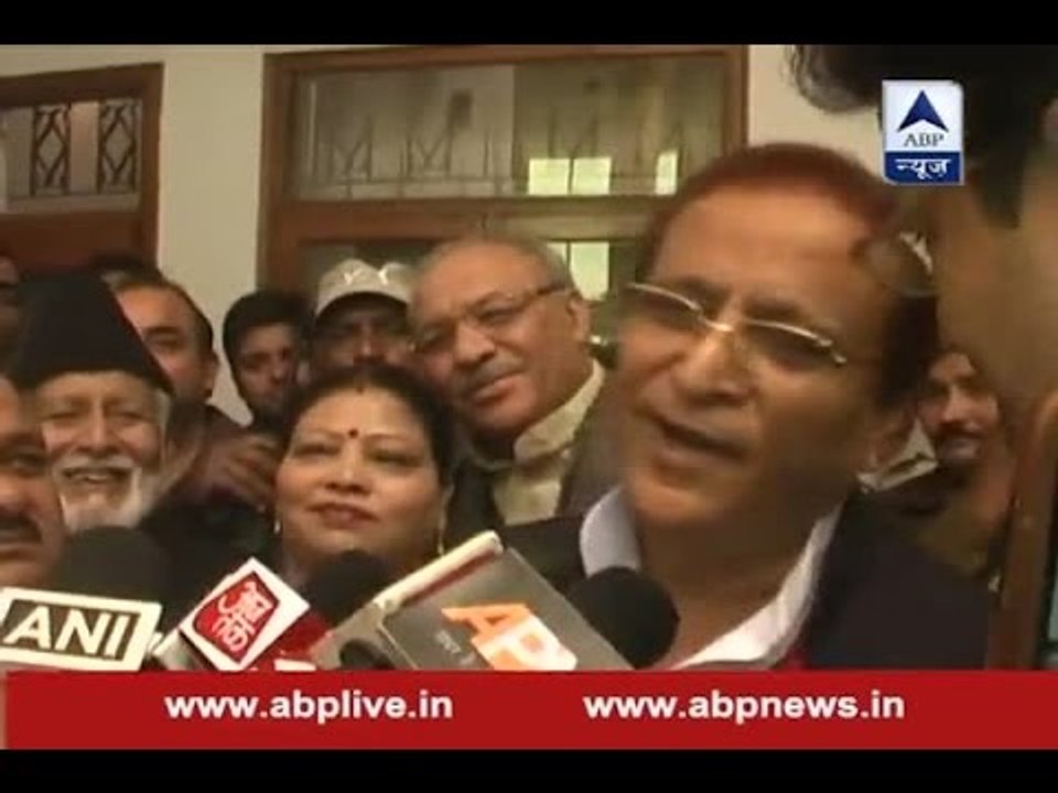 Cake controversy: The other cake cutting ceremony with Amar Singh was fake, says Azam Khan