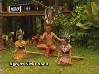 Ngajat Niti Papan - Victoria, Sonia & Janorie