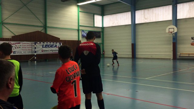 21/12/16 : phases finales U13 à Brebières (contre Ecourt) 1