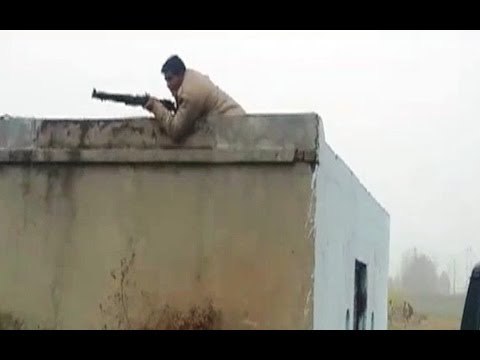 LIVE ENCOUNTER: Ghaziabad police besiege dacoits in a sugarcane field, open fire