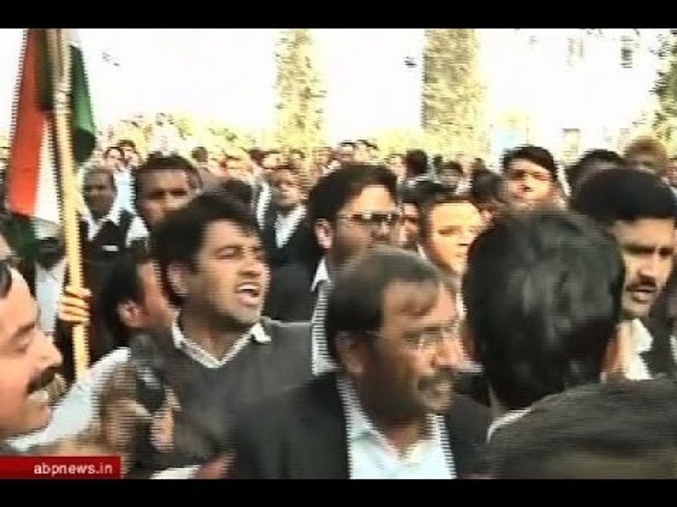 JNU Row: Lawyers clash at Patiala House Court over Kanhaiya Kumar