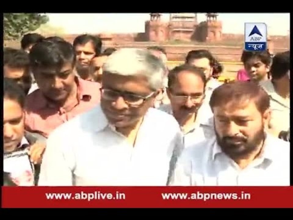Delhi jewelers take out march against excise duty, AAP stands by