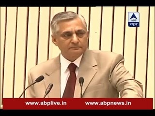 Chief Justice of India TS Thakur breaks down during his speech at Jt conference of CMs and