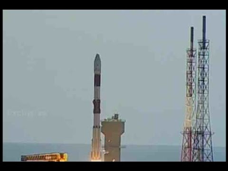 Andhra Pradesh: ISRO launches record 20 satelli...