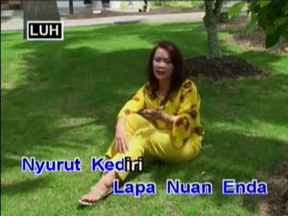 Udah Enda Sayau - Stella Philip