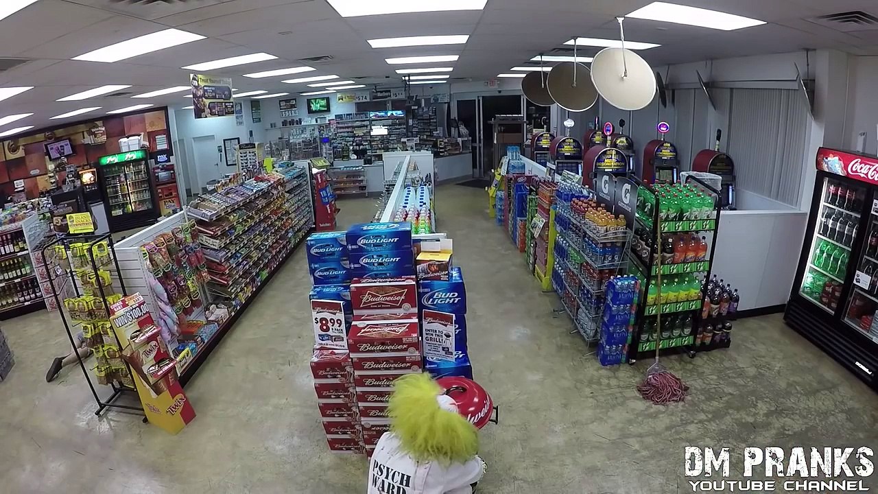 Uma das melhores pegadinhas da história Palhaço Assassino 6