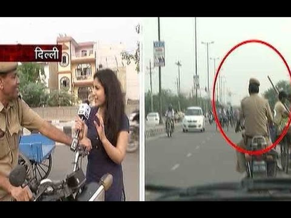 Sansani: Delhi police cops caught breaking traf...