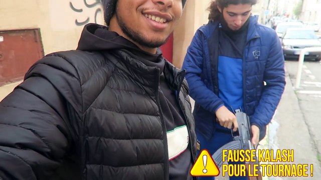 LA POLICE LES ARRÊTE EN PLEIN TOURNAGE ! MDR