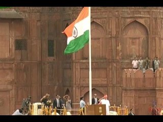 Download Video: PM Modi unfurls Tricolour at Red Fort to mark 70th Independence Day celebration