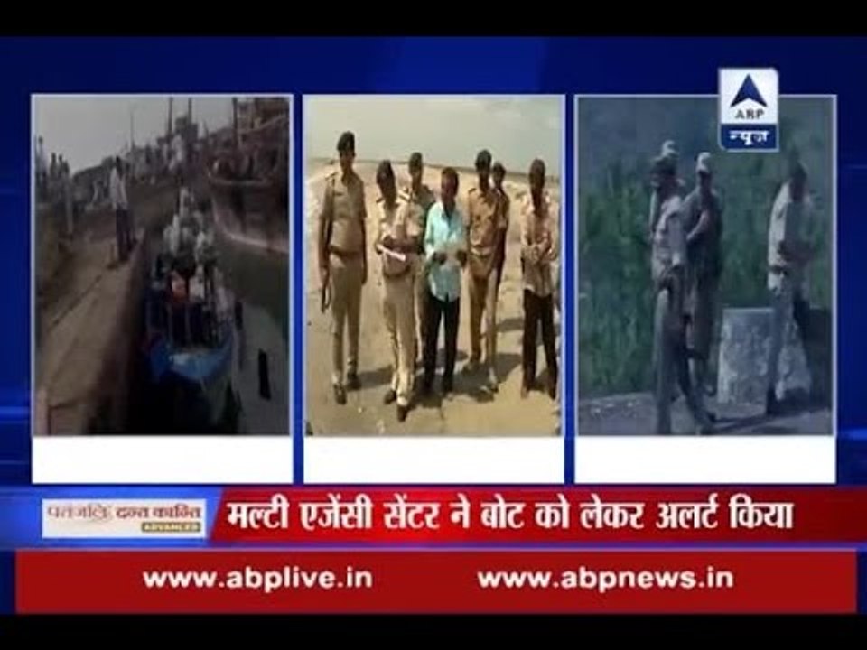 Indian army keeping an eye on two Pakistani boats; may head towards Gujarat or Mumbai