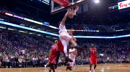 Devin Booker claque un énorme tomar face aux Rockets