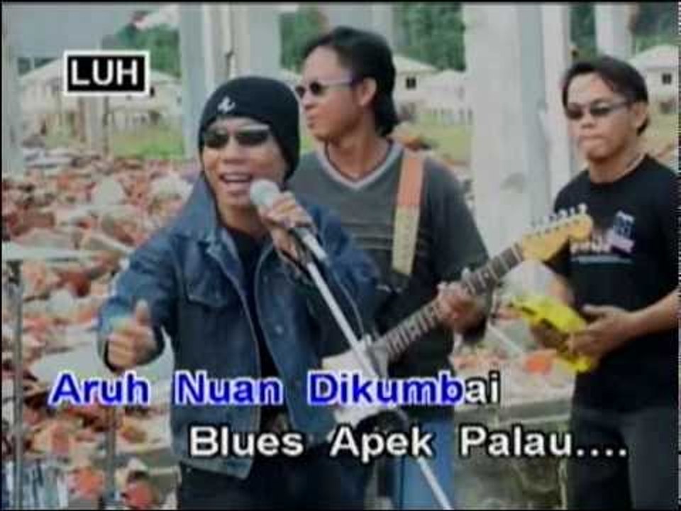 Blues Apek Palau - Paul Erica