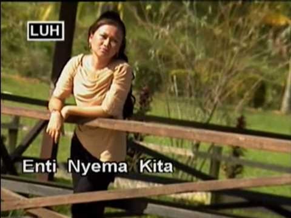 Beraie Siang Enggau Malam - Ita Medin