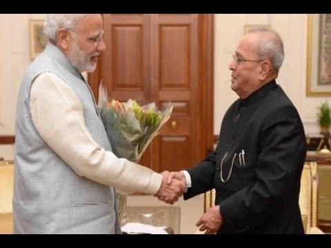PM Narendra Modi meets President Pranab Mukherjee amid currency ban chaos