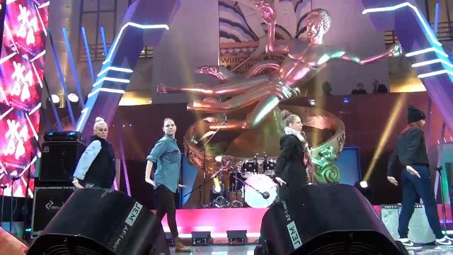 Тренировка подтанцовки Аниты Цой на Жара в Вегасе