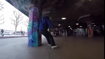 Des skateurs filmés... par un chien avec une GoPro !