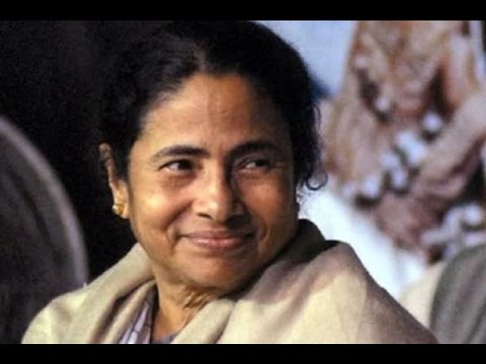 In Graphics: Trinamool alleges conspiracy to kill Mamata Banerjee as her plane hovers in night sky