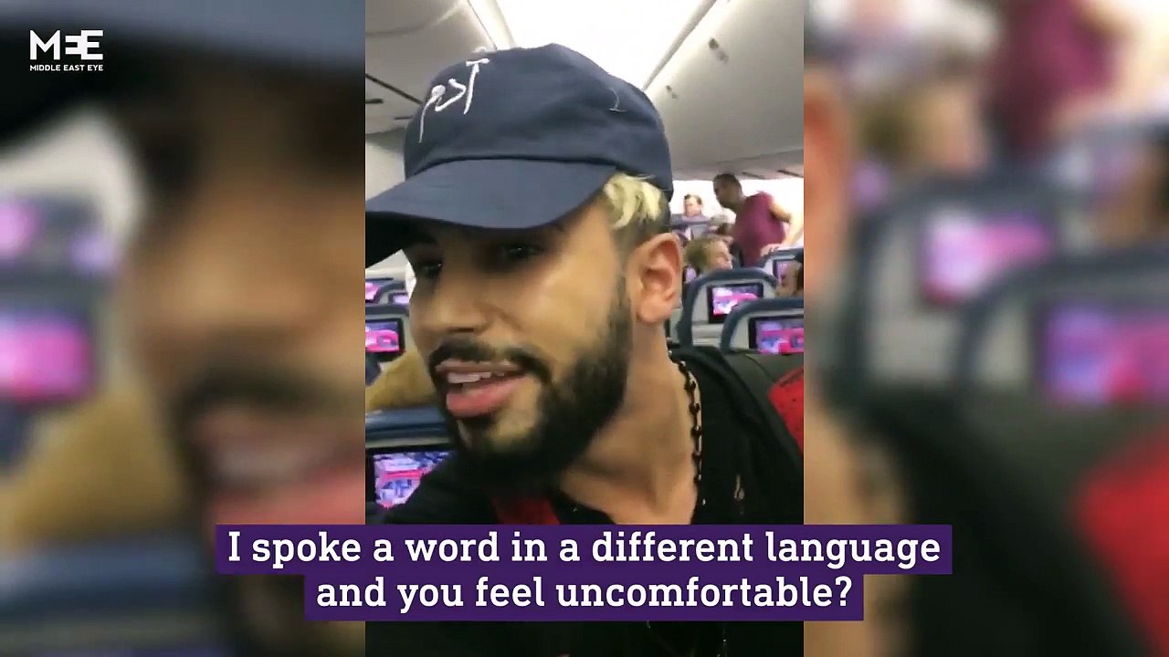 Un homme se fait expulser d'un avion parce qu'i...