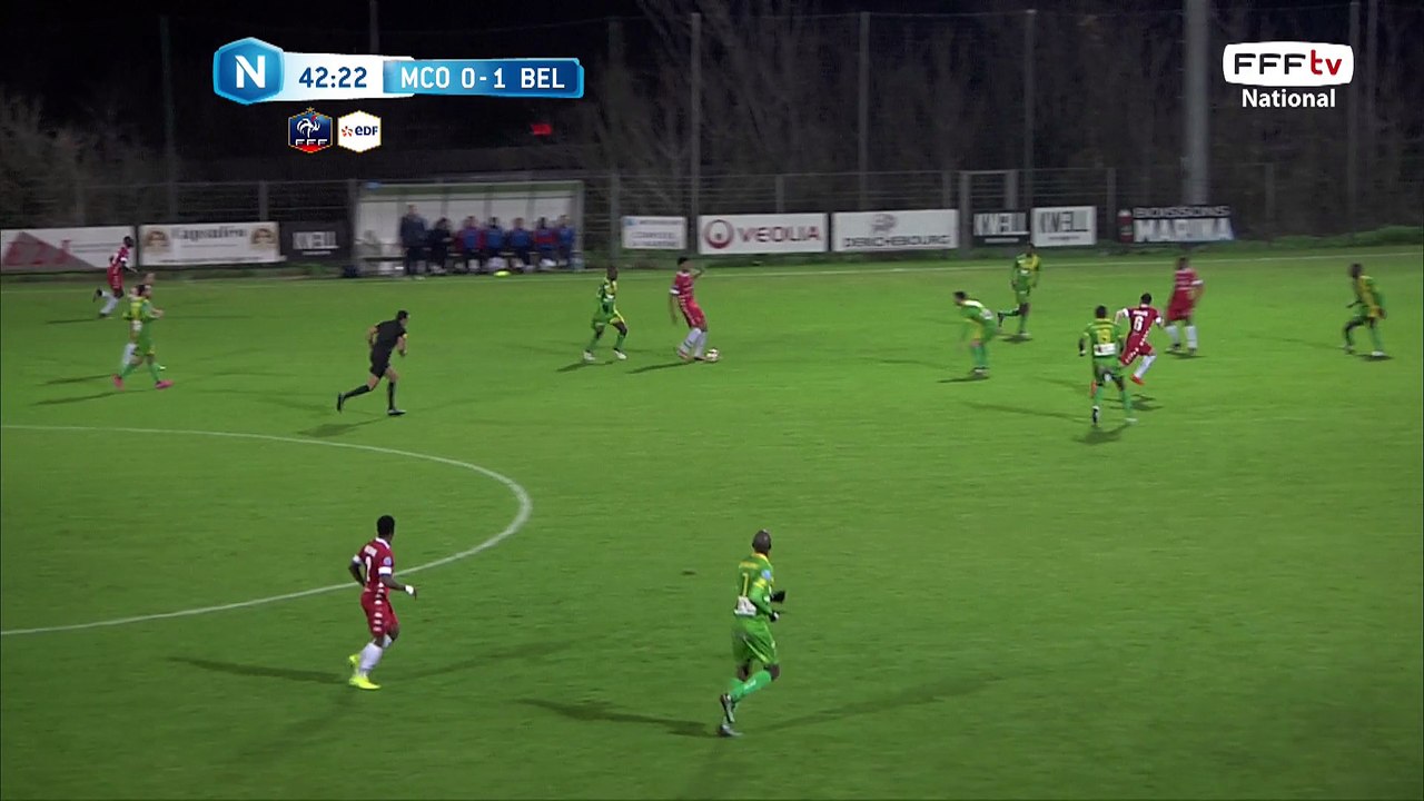 Action chaude car le gardien n'était plus dans...