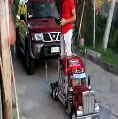 Un camion télécommandé