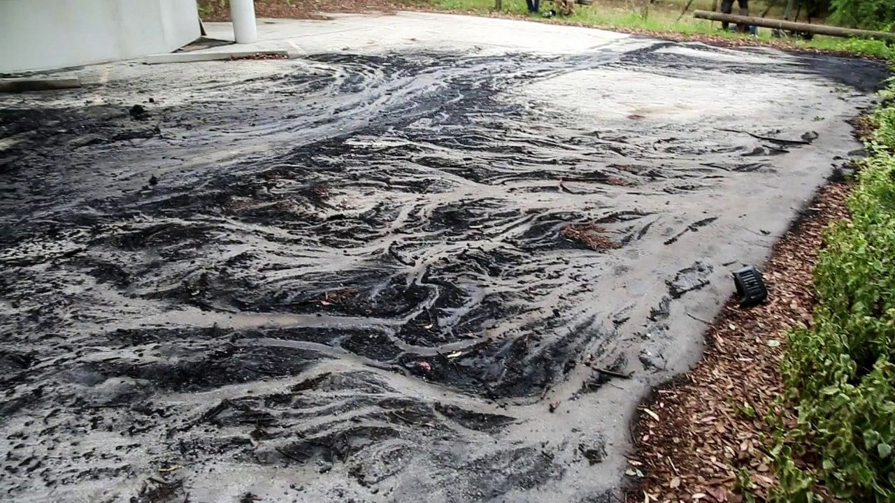 Caminhonete explode em Canberra