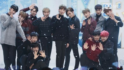 ′세븐틴′이 준비한 크리스마스 선물, ′Show me your love′ 무대