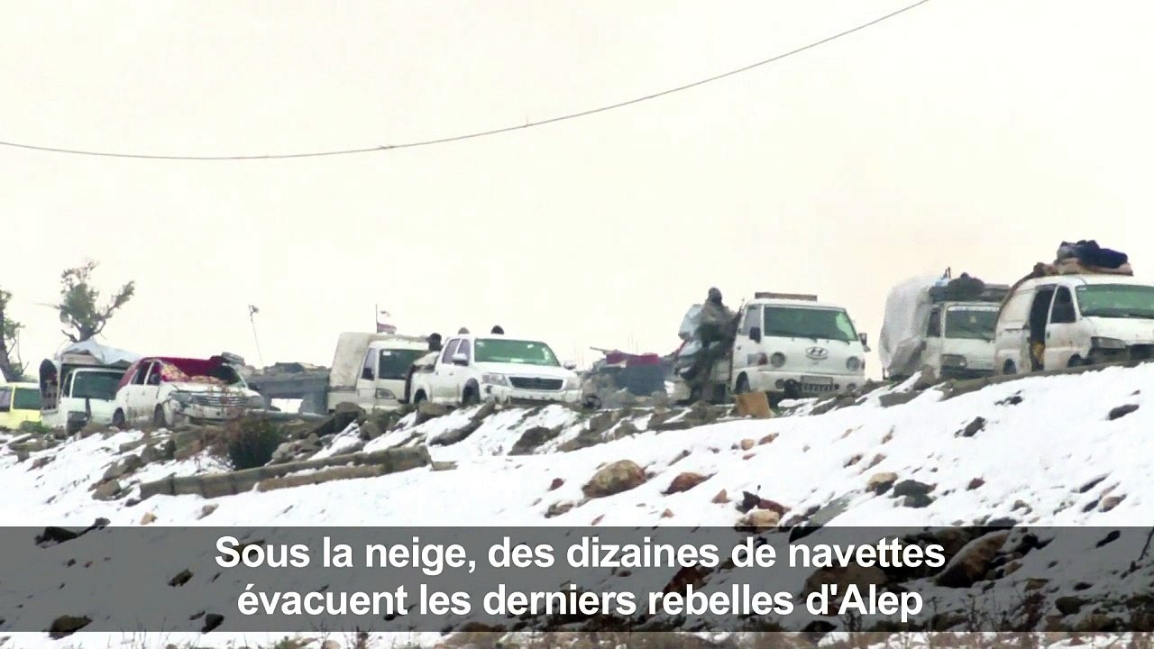 Sous la neige, évacuation des derniers rebelles...