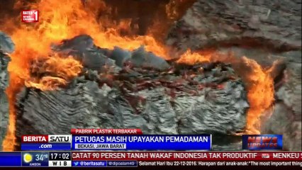 Pabrik Botol di Bekasi Hangus Terbakar