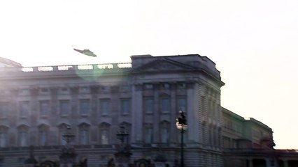 Queen and Philip leave for Sandringham in helicopter