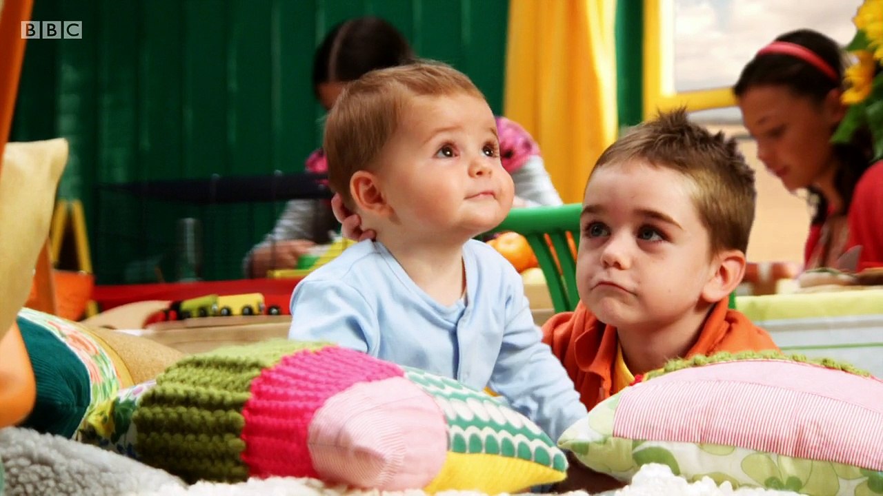 cBeebies Children Cartoon . Baby Jake . s01e18 . Baby Jake Loves Surprising You