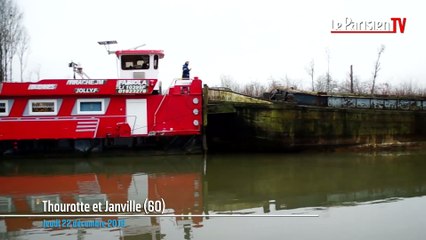 Download Video: La péniche-poubelle la Toison d'or quitte les bords de l'Oise