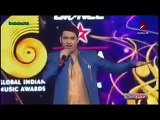 Kapil Sharma - Awesome Mimicry Of Singer #Award Show