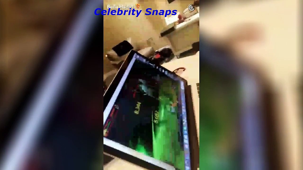 Bella Hadid Snapchat Stories December 21st 2016 _ Celebrity Snaps