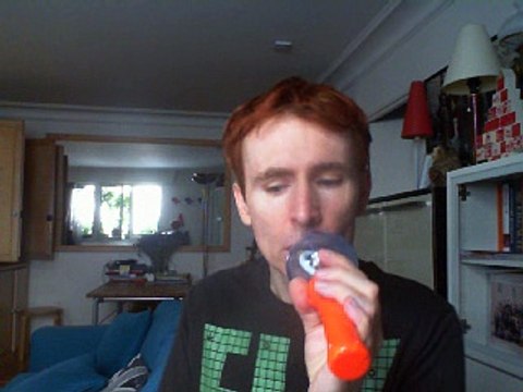 Wiwi égratigne everywhere i go de Pony Pony Run Run