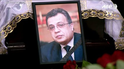 Rússia presta homenagem a embaixador assassinado na Turquia