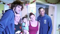 Manchester United players deliver Christmas gifts to local children's hospitals (1)