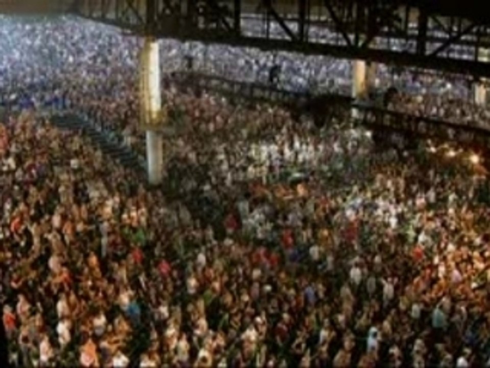 House Of Wolves @ Projekt Revolution (22/8/7)