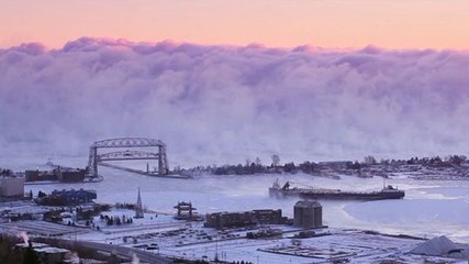 Dramatic Video Shows a Wall of Sea Smoke Rolling Through Duluth Harbor