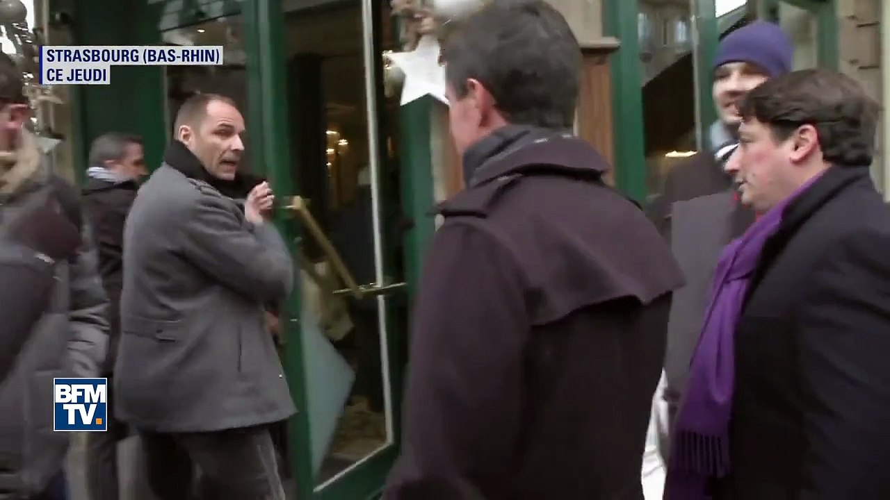 MANUEL VALLS attaquer a la farine dans la rue a stasbourg