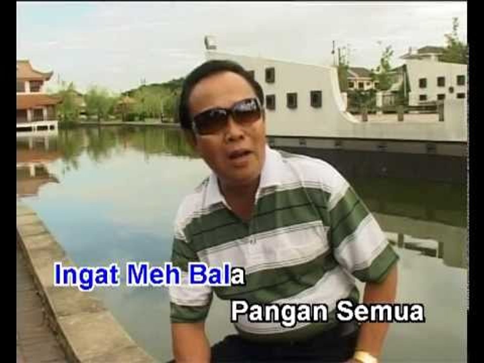 Idup Ukai Sari - Christopher Kelly