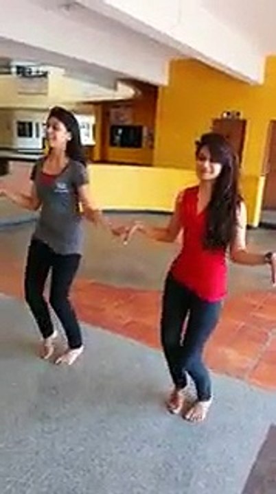 Delhi college girl Dance preparation