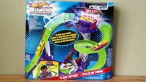 Hot Wheels Light Speeders Flash Factory Playset from Mattel