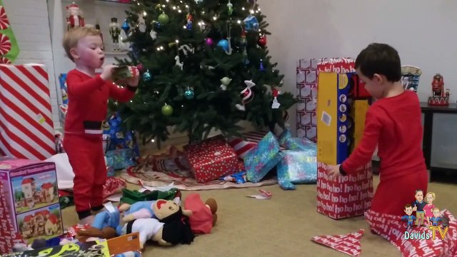 Opening Christmas Presents Christmas Morning - Dylan and Jagger show What They Got for Christmas-XPEiVRJO84s