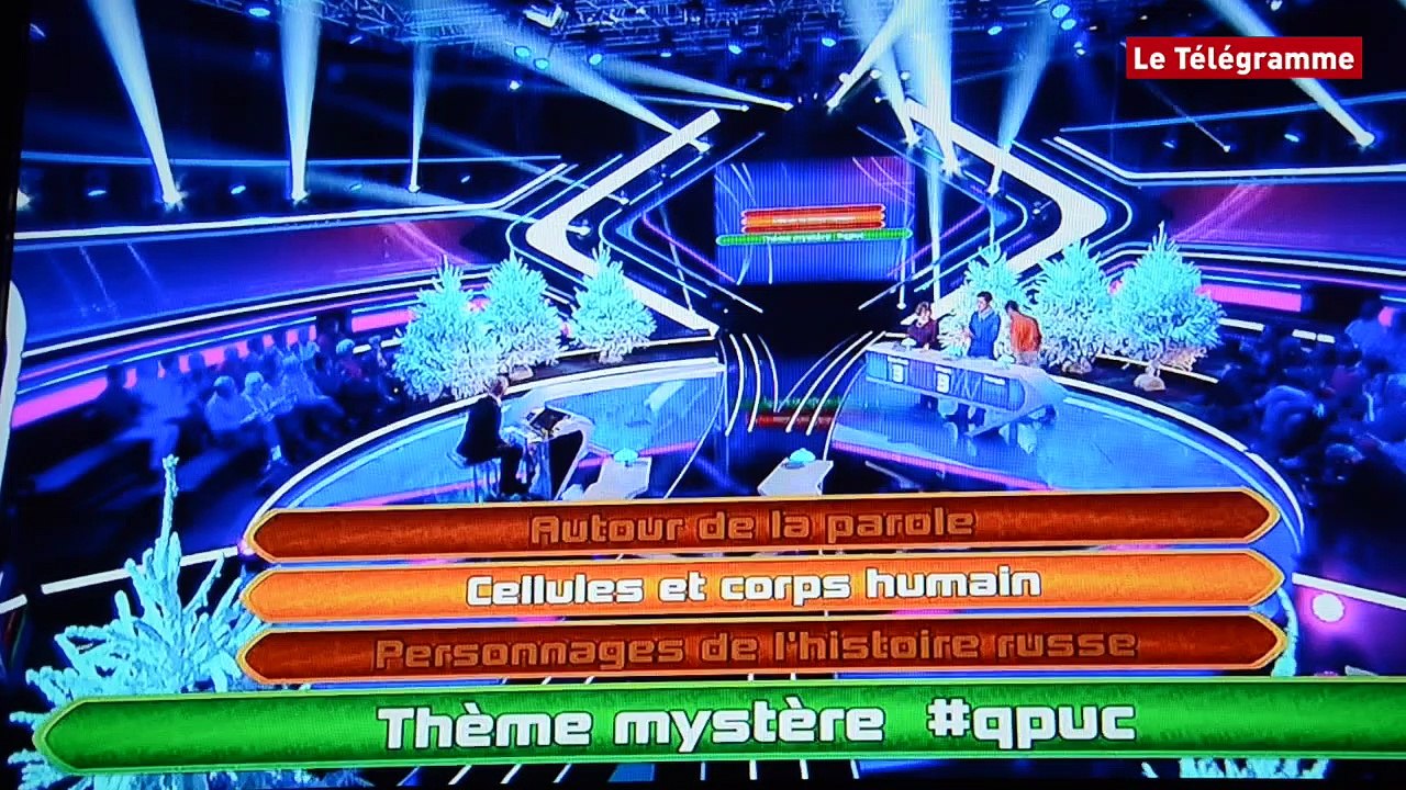 Vannes. Jeu télé : le bagad derrière son champion