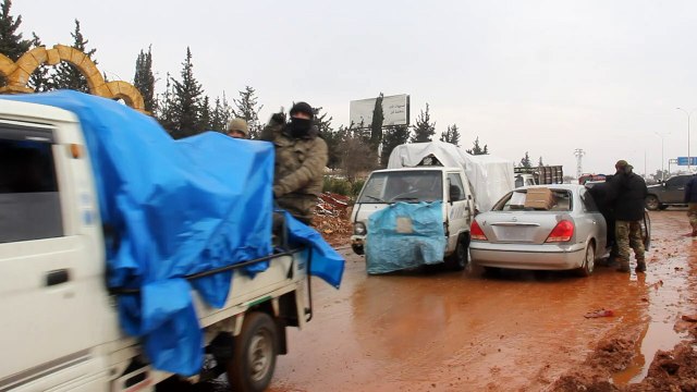 Alep reprise par le régime, derniers rebelles évacués