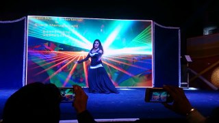 Superb Hot performance on stage | Aaj Dikhade Mujhe Love Karke