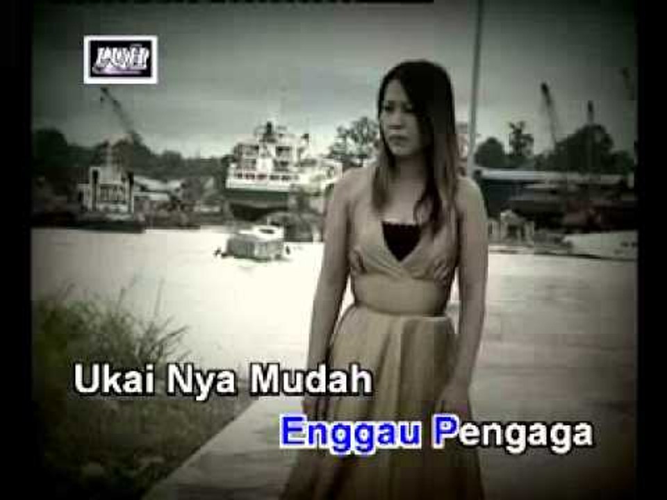 Agi Puang - Urai
